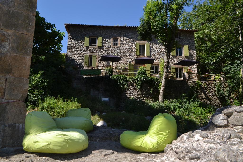 Maison Sous Le Pont Bed and Breakfast Meyras Exteriör bild